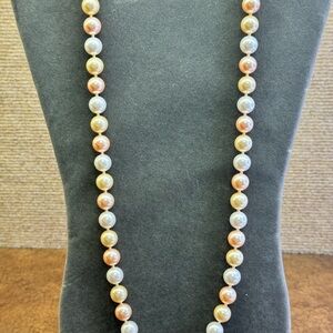 Elegant Multicolor Pearl Necklace